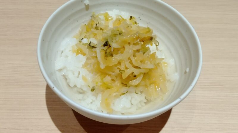 おかわりしたご飯(小盛)