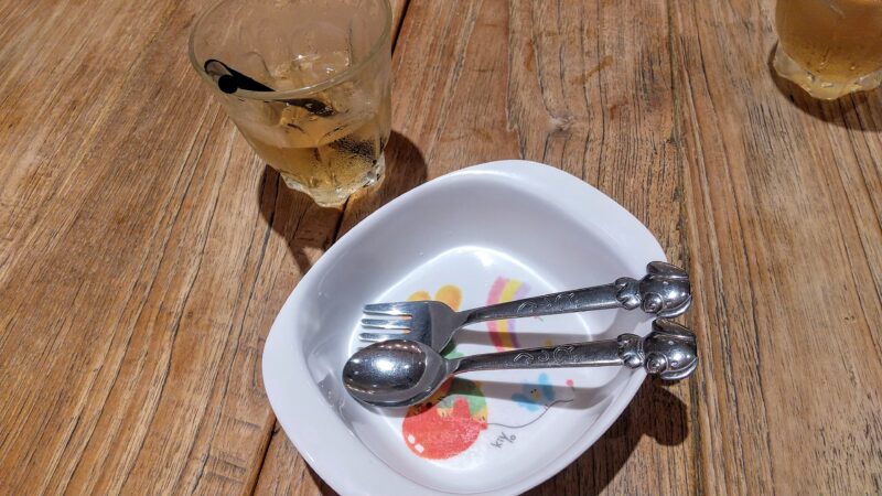 子供用の食器