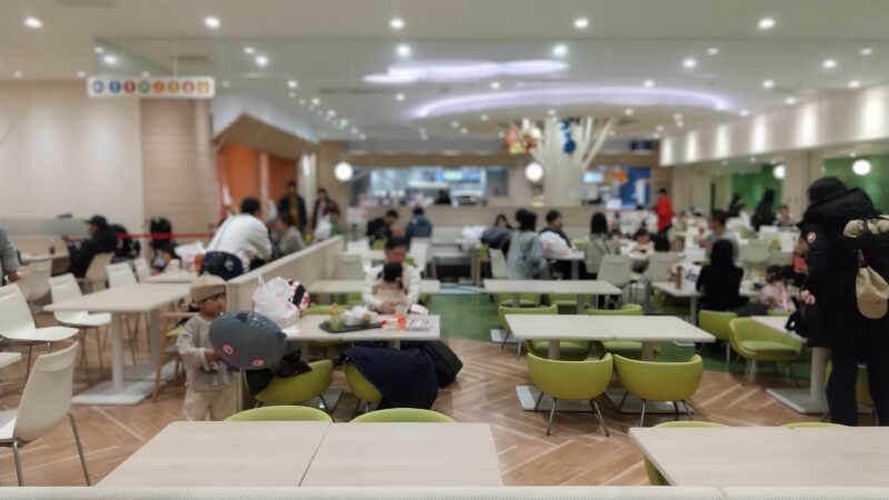 フードコート　15時半の様子