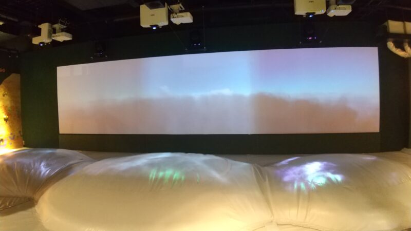 ふわふわ雲の上